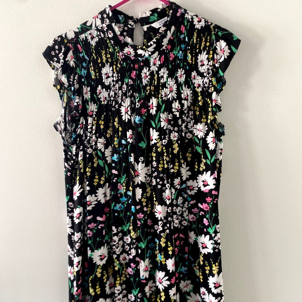 Floral spring mini dress with flutter sleeve size L